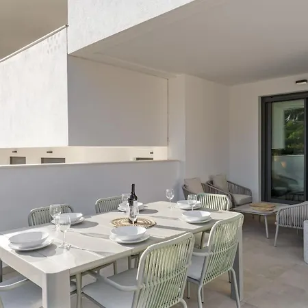 Vivi Homes - Solara Διαμέρισμα